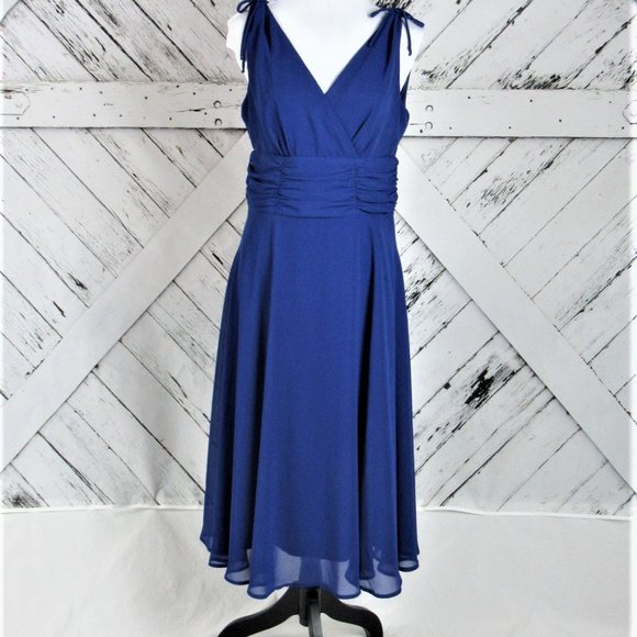 dressbarn Dresses & Skirts - Blue Sleeveless Dress with Ruched Cummerbund